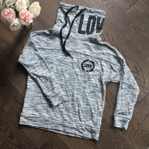 PINK Victoria's Secret Other - 🖤 Victoria’s Secret PINK Crowl Neck Sweatshirt